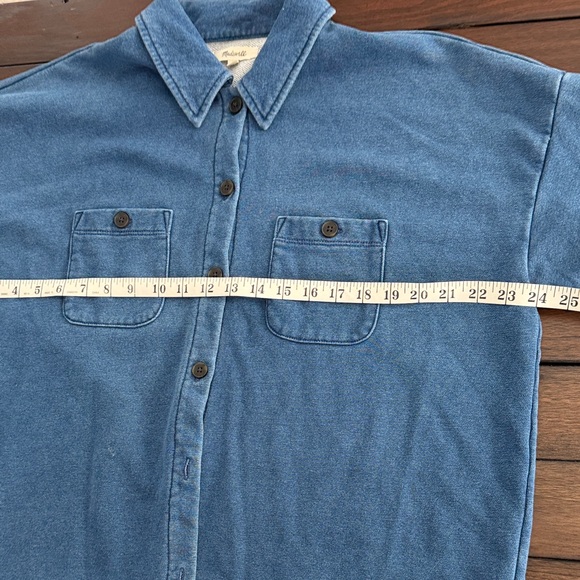 Madewell Blue Button-Up Denim Shirt size—L - Picture 11 of 14